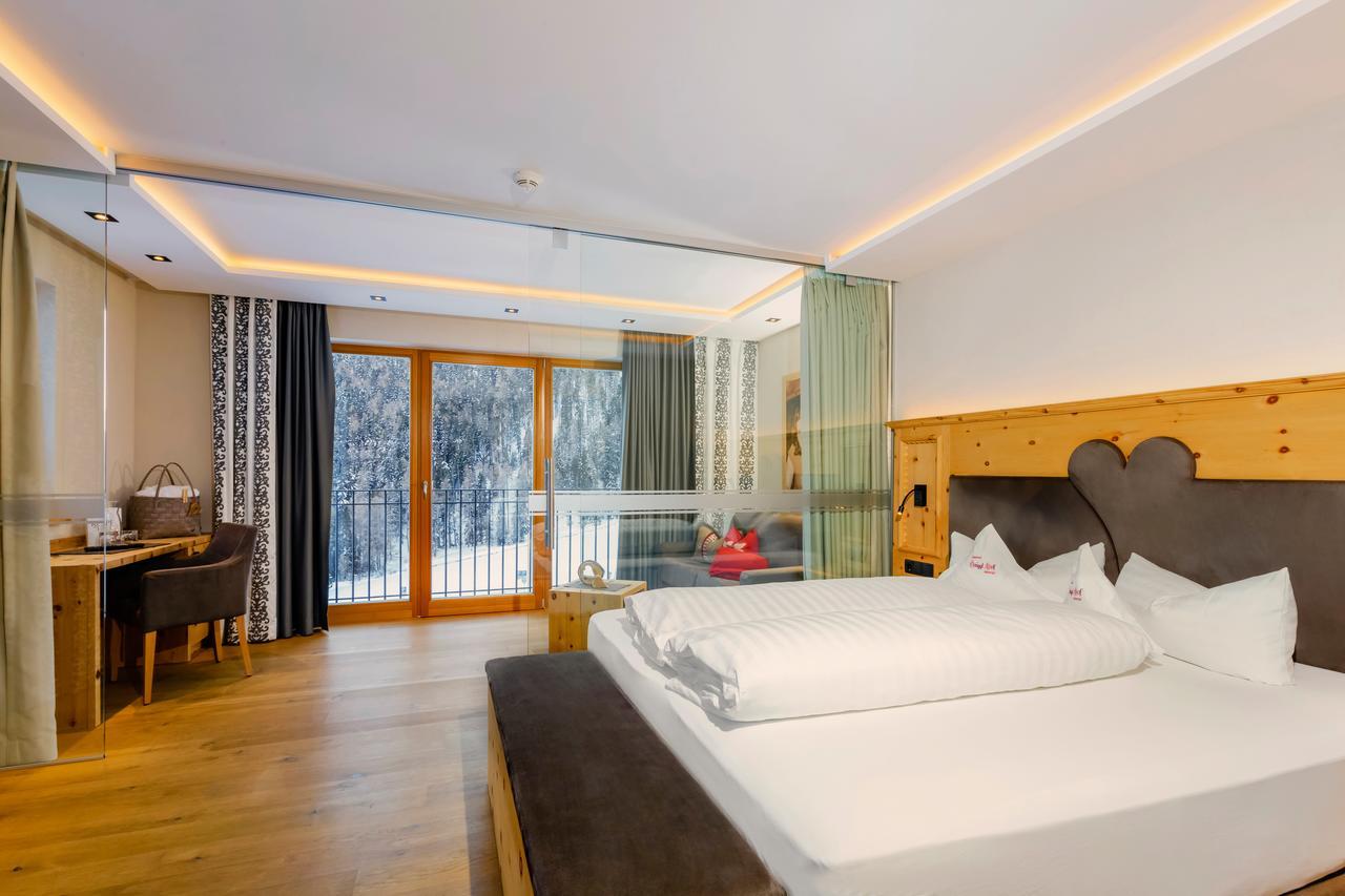 Hotel Anigglhof Mals im Vinschgau Exterior foto